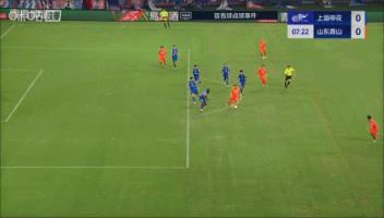  记者：评议组支持裁判不认定马纳法手球犯规，支持VAR不介入